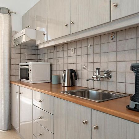 Loutraki Apartment Greek Open House Εξωτερικό φωτογραφία